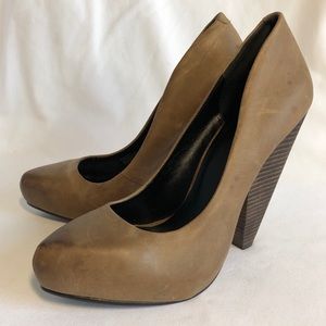 Trouve Tristin Leather Pumps
